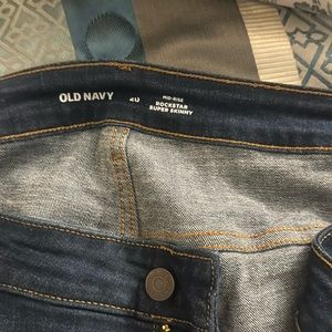 Old navy mid-rise rockstar super skinny